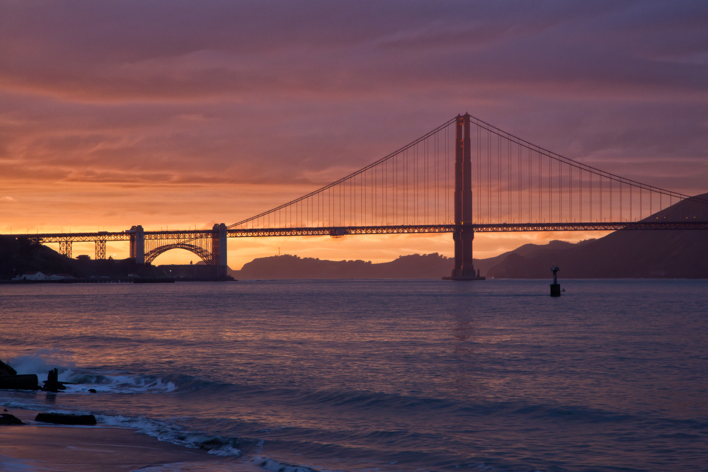 Sunset Silhouette | Golden Gate Bridge Photo: Image #20120207_023