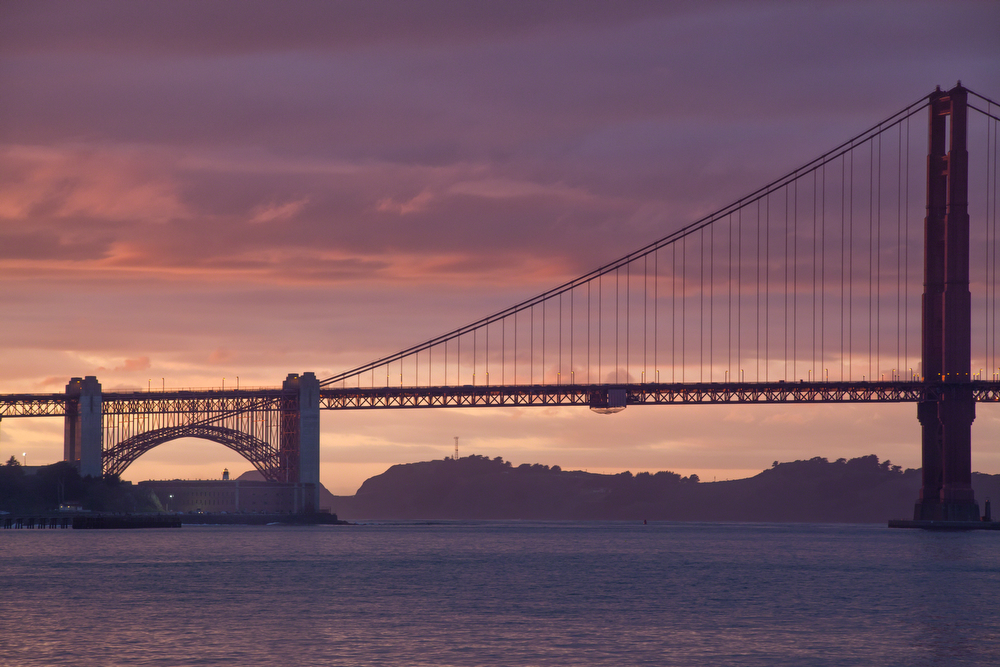 Sunset View of the Golden Gate Bridge: Image #20120207_029