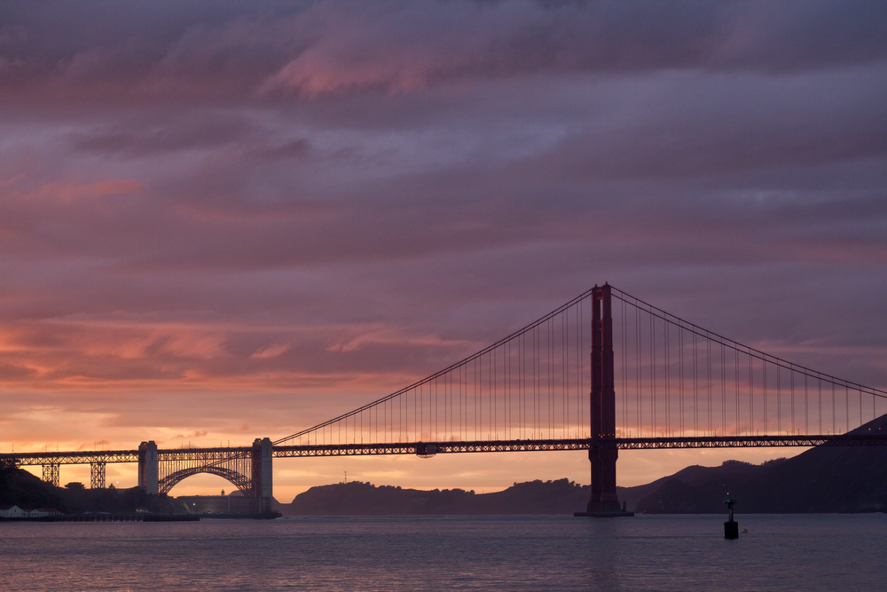 Sunset View of the Golden Gate Bridge: Image #20120207_030